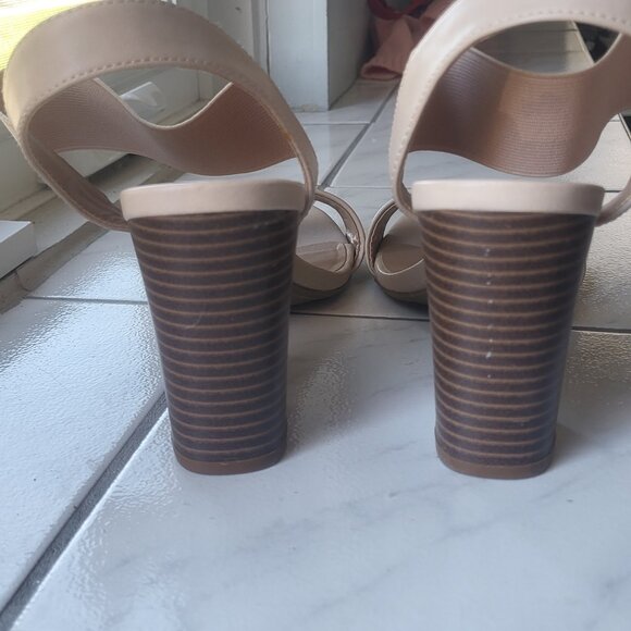 Dress Shoes - Picture 3 of 3